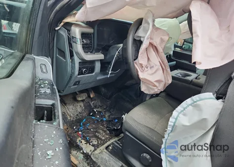 2024 Ford F350 Super Duty z USA, uszkodzony, nr VIN 1FTRF3BN0REF22417